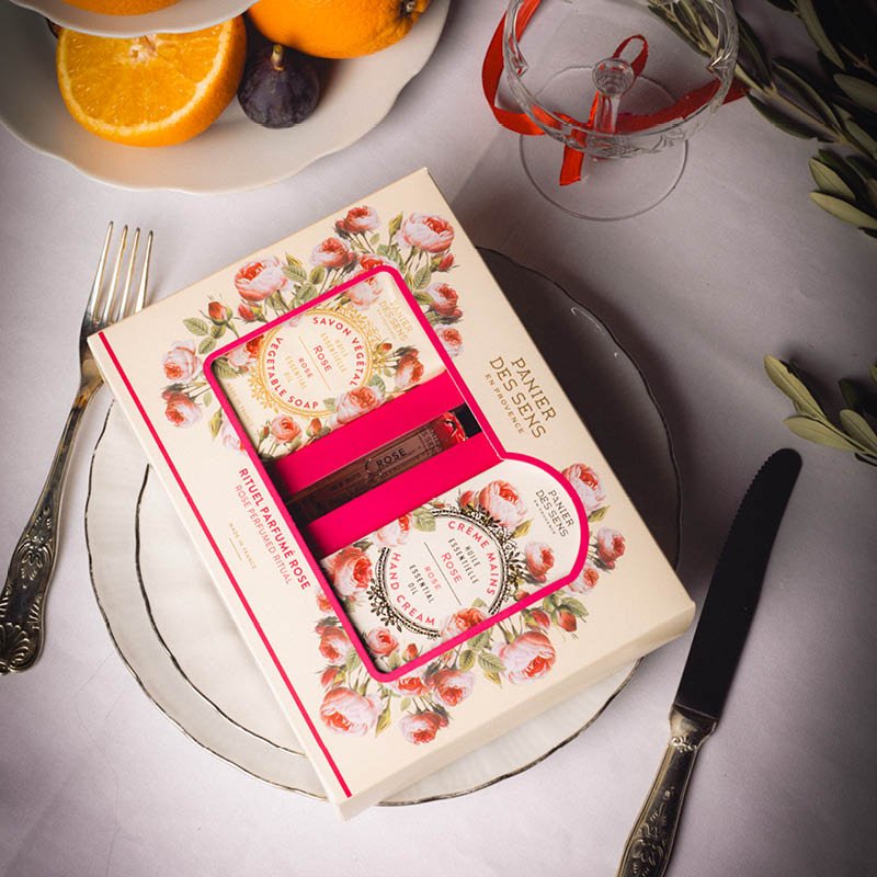 panier-des-sens-coffret-rituel-parfum-rose-envo-tante image 2