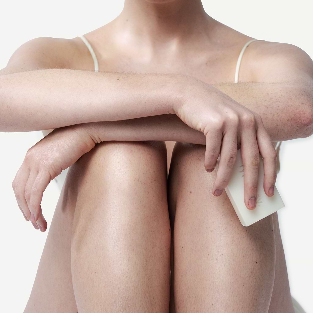 typology-pain-dermatologique-surgras-calendula-1-huile-d-amande-douce image 3