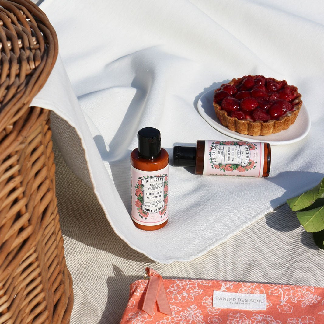 panier-des-sens-trousse-de-voyage-g-ranium-rosat-3-soins image 2