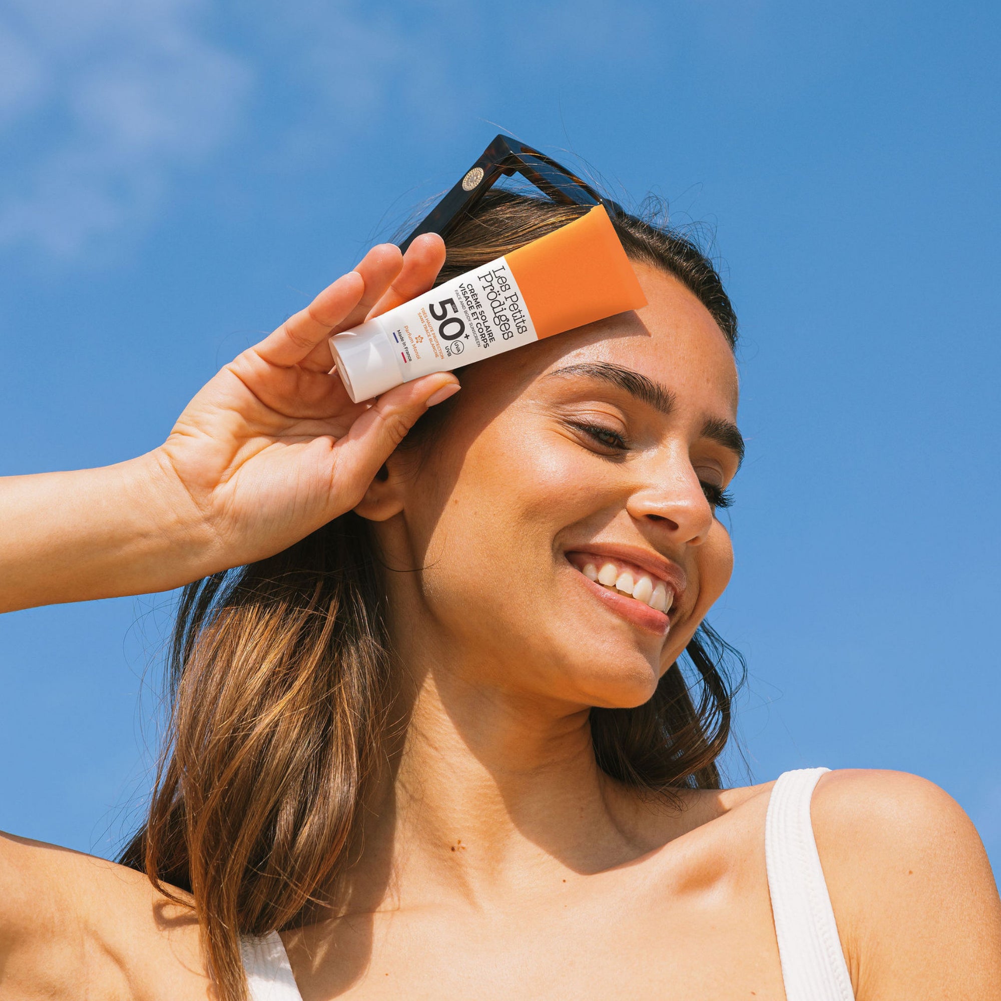 les-petits-pr-diges-la-cr-me-solaire-visage-corps-spf-50-50ml-mono image 2