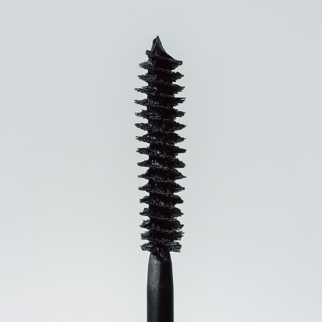 typology-s-rum-mascara-peptides-de-pois-1-huile-de-ricin image 3