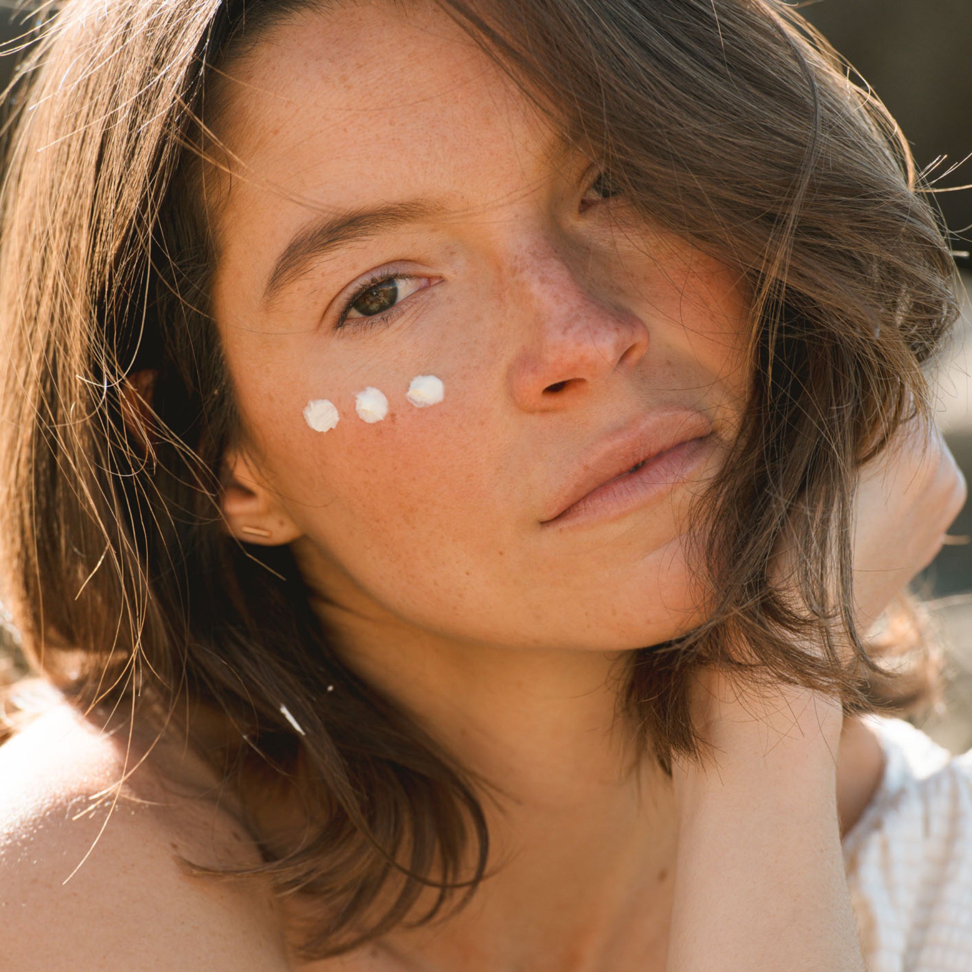 les-petits-pr-diges-le-duo-solaire-essentiel-spf50-cr-me-stick image 2