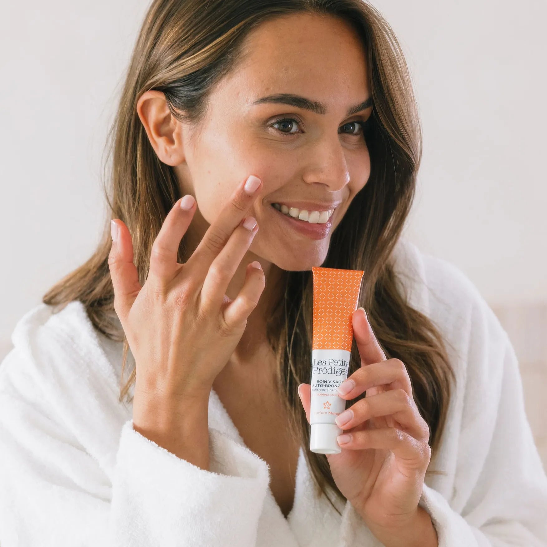 les-petits-pr-diges-le-duo-bonne-mine-autobronzant-visage-baume-magique image 5